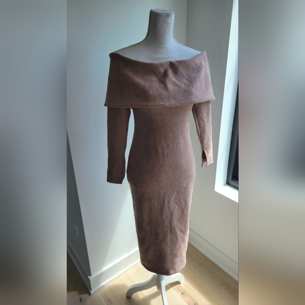 AKIRA | Off Shoulder Faux Suede Midi Dress